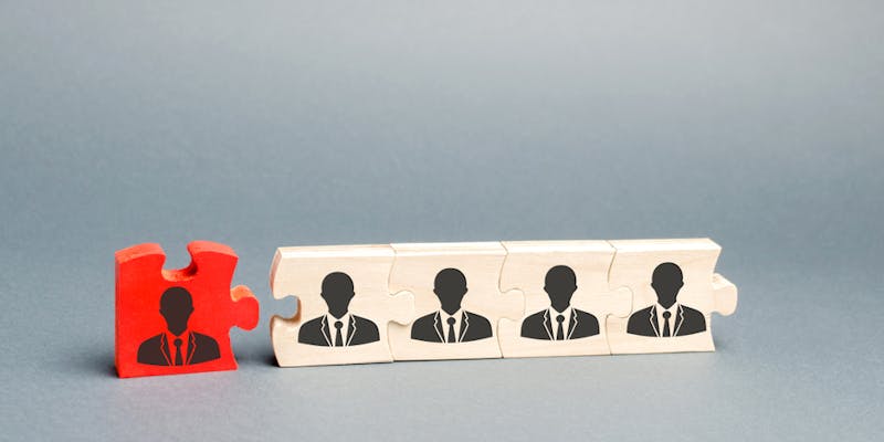 Peut-on licencier un cadre placé en chômage partiel ?