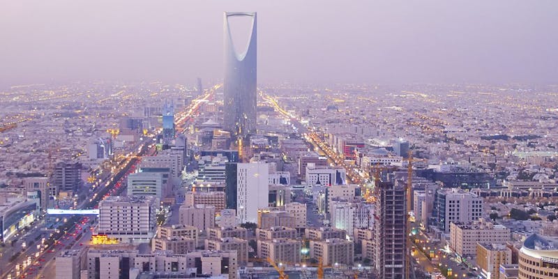 Travailler en Arabie Saoudite : les conseils pour s'intégrer sur le marché du travail