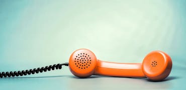 Apprendre l’anglais par téléphone : la bonne solution ?