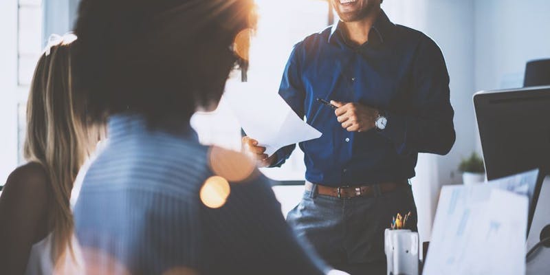 Confiance en soi : comment les recruteurs la repèrent-ils ?