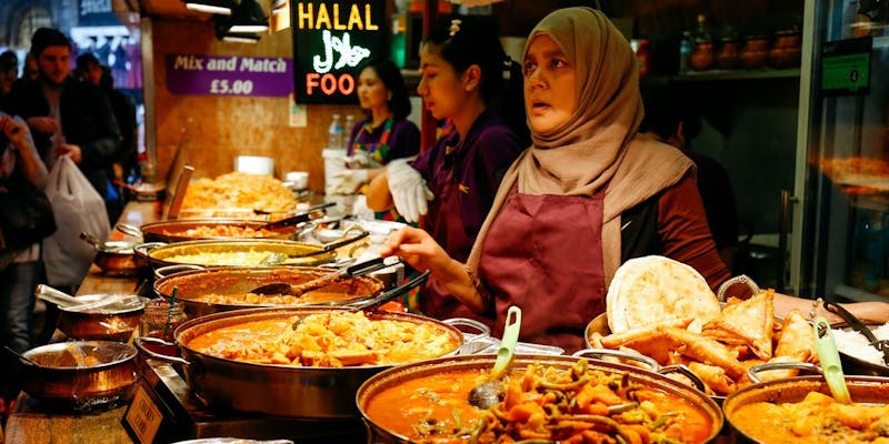 Les labels halal, casher, bio, vegan ou noglu ont leurs auditeurs… et c’est un métier de sénior