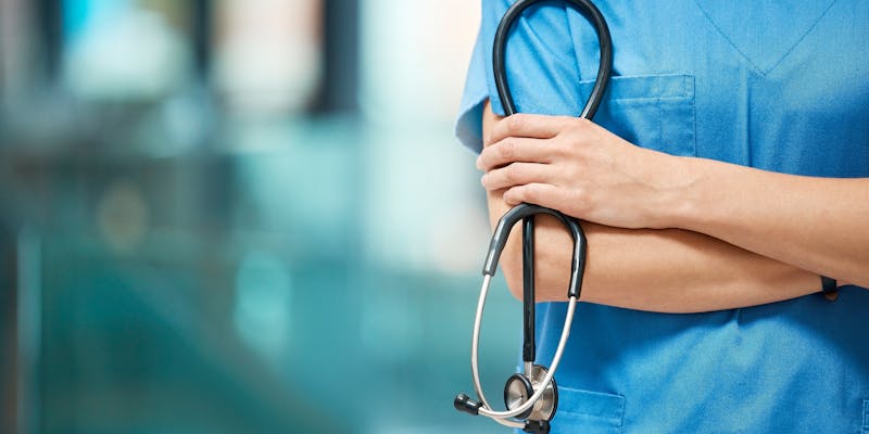 Infirmier - Fiche Métier : études, missions et salaires