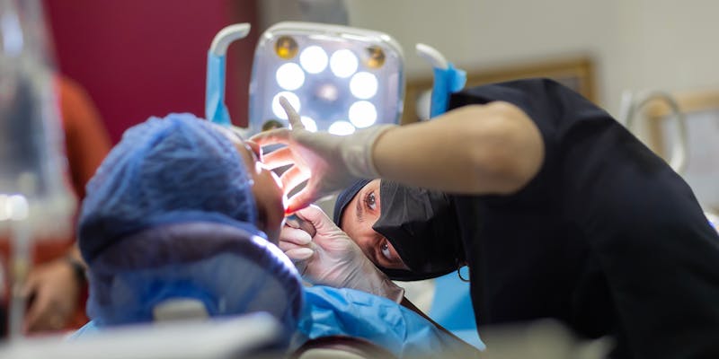 salaire chirurgien dentiste liberal
