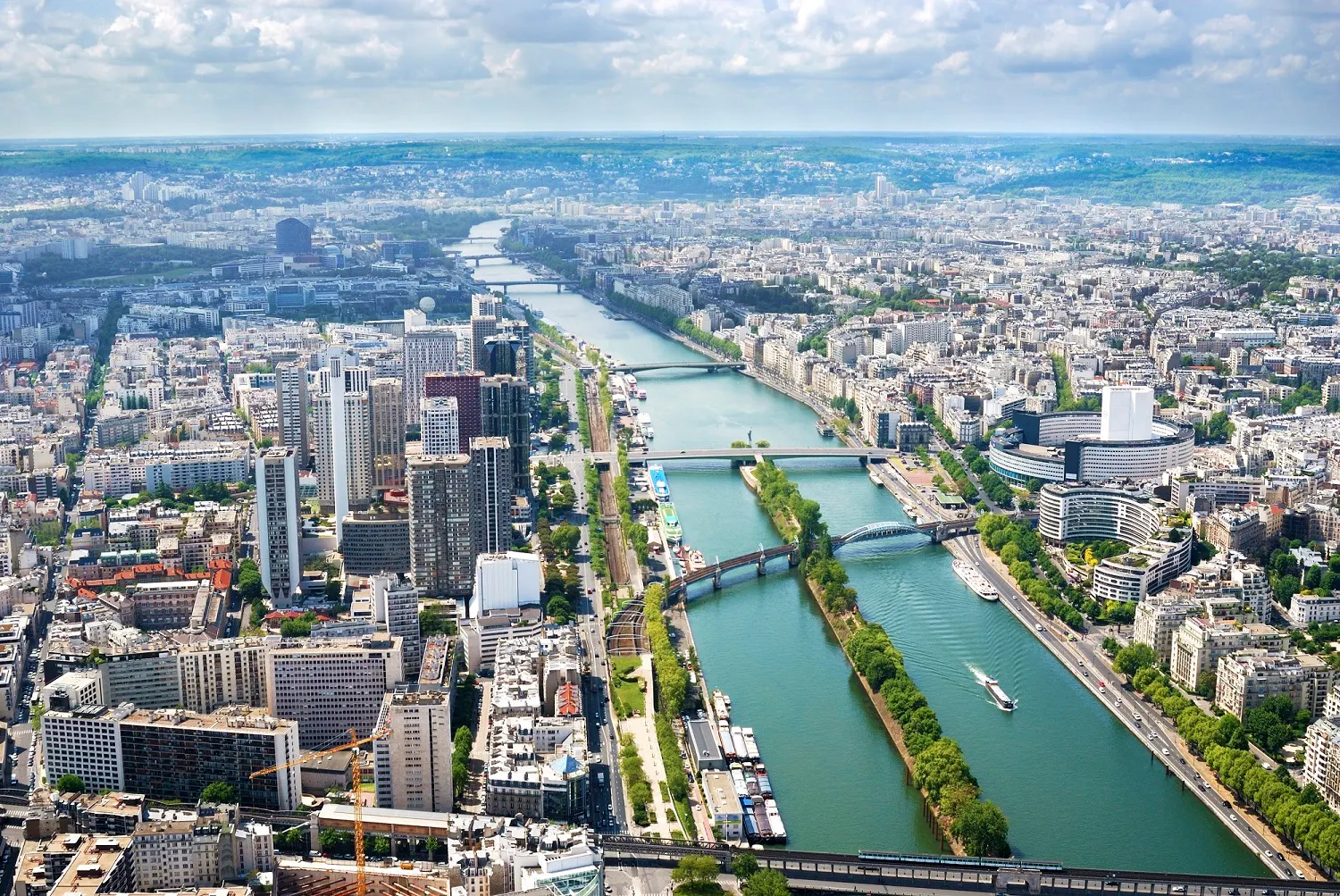 Les ventes de logements neufs explosent en Île-de-France
